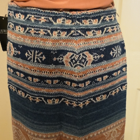 Ralph Lauren NEW Blue and Tan Patterned Pencil Skirt and FREE TOP - Picture 4 of 5